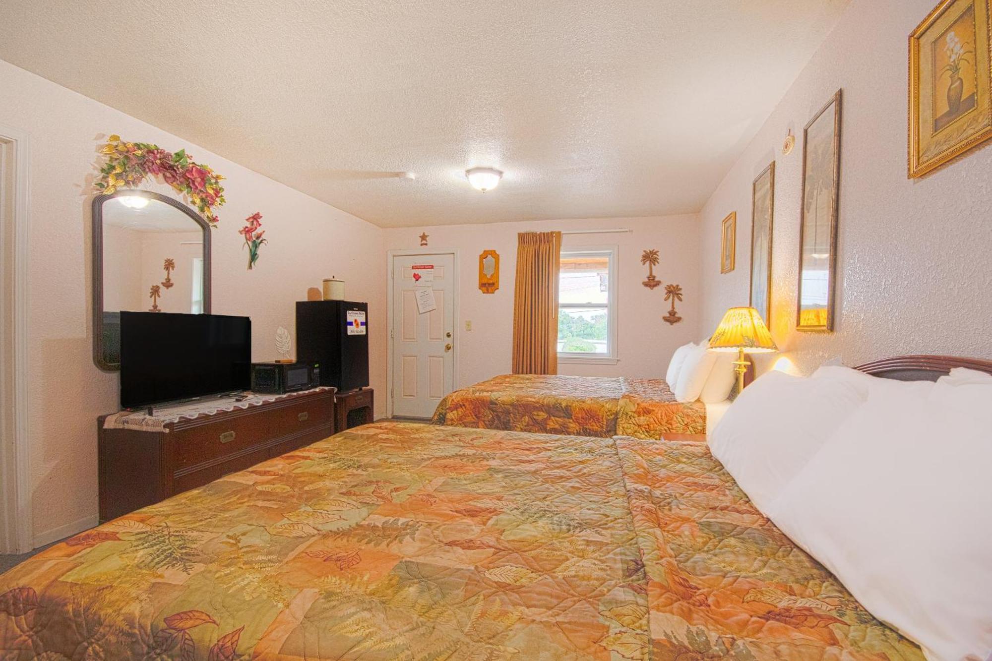 Sunflower Motel Hiawatha By Oyo Dış mekan fotoğraf