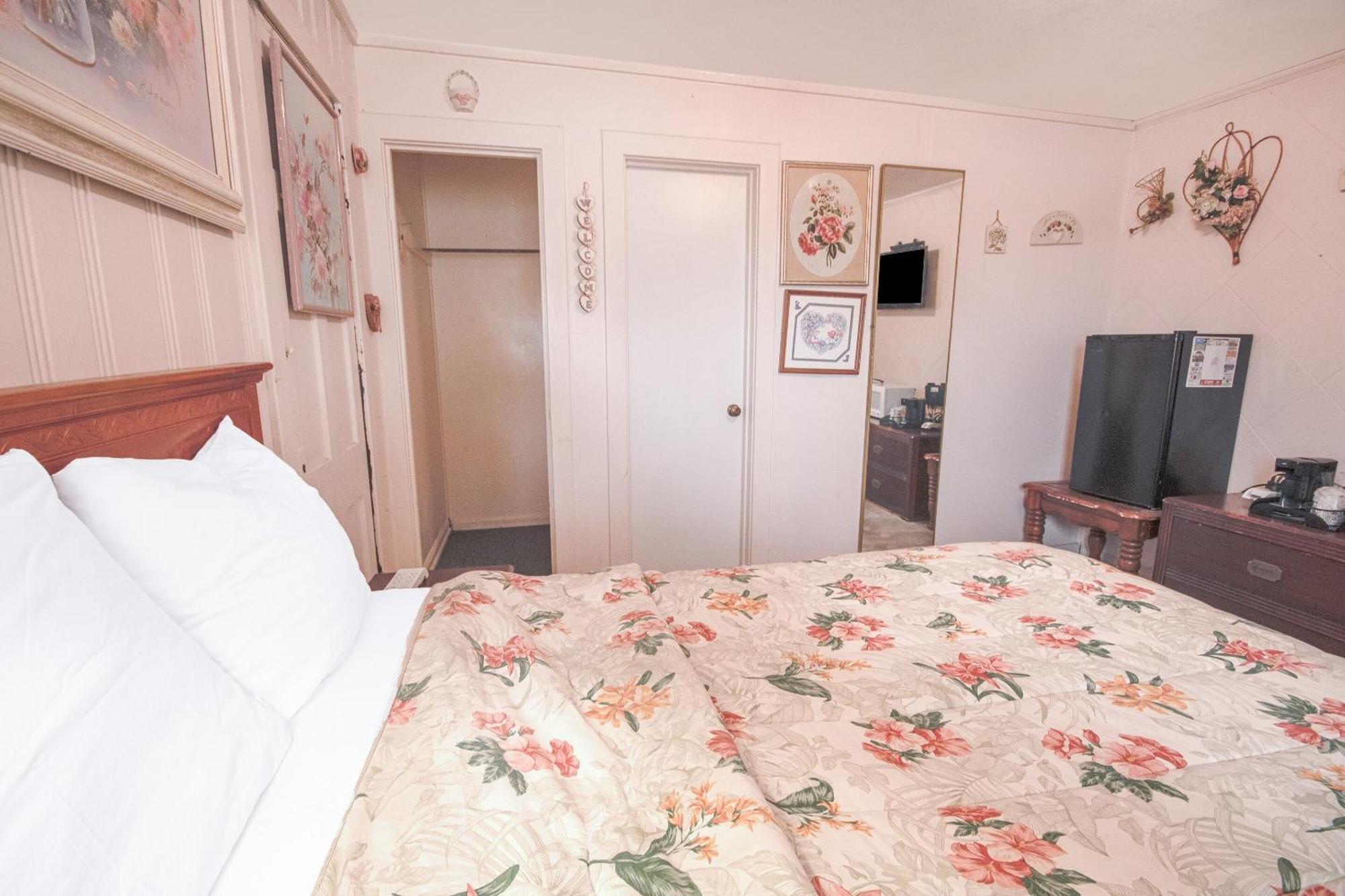 Sunflower Motel Hiawatha By Oyo Dış mekan fotoğraf